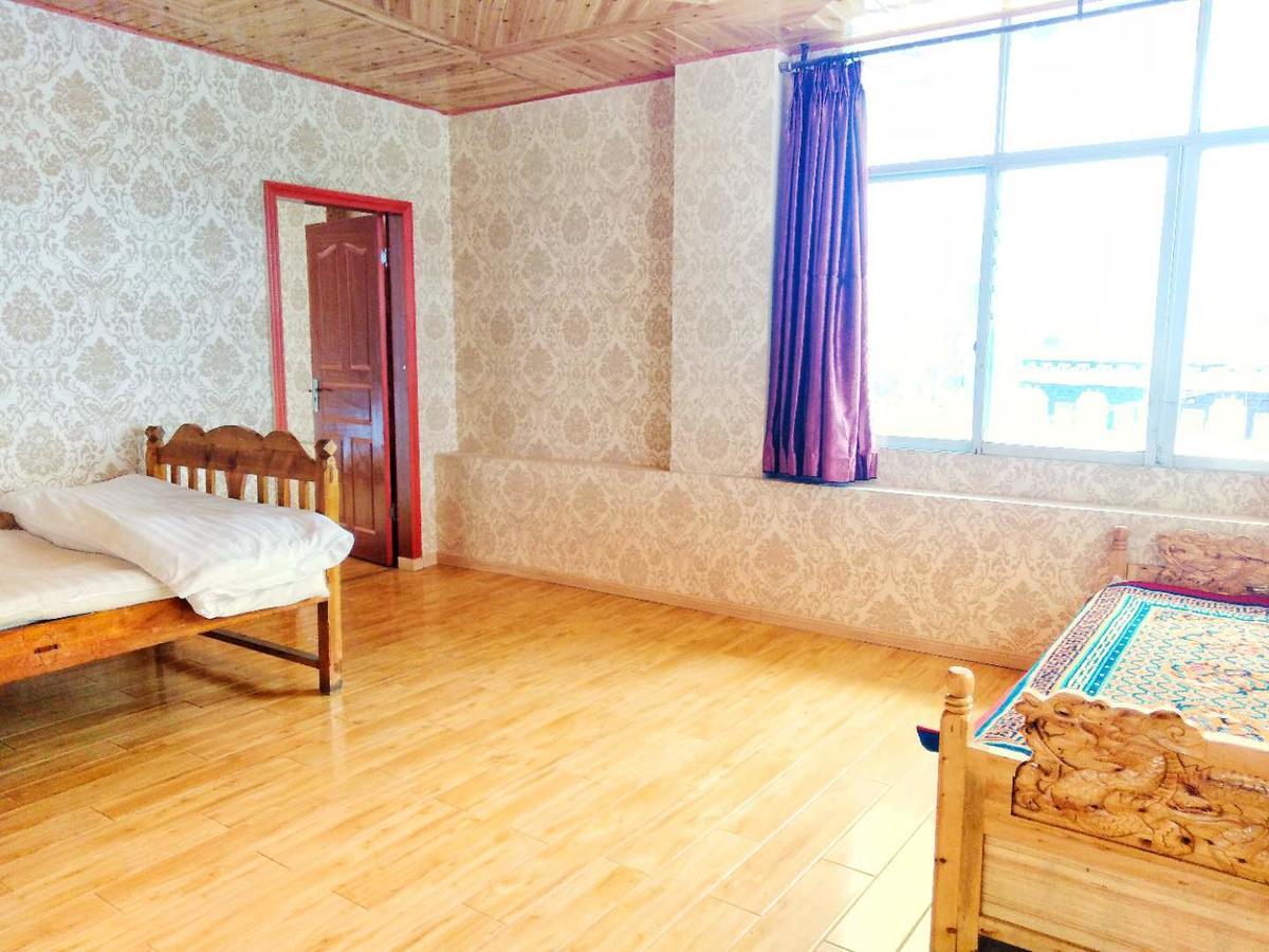 Zishuo Zihua Guest House Daocheng Eksteriør billede