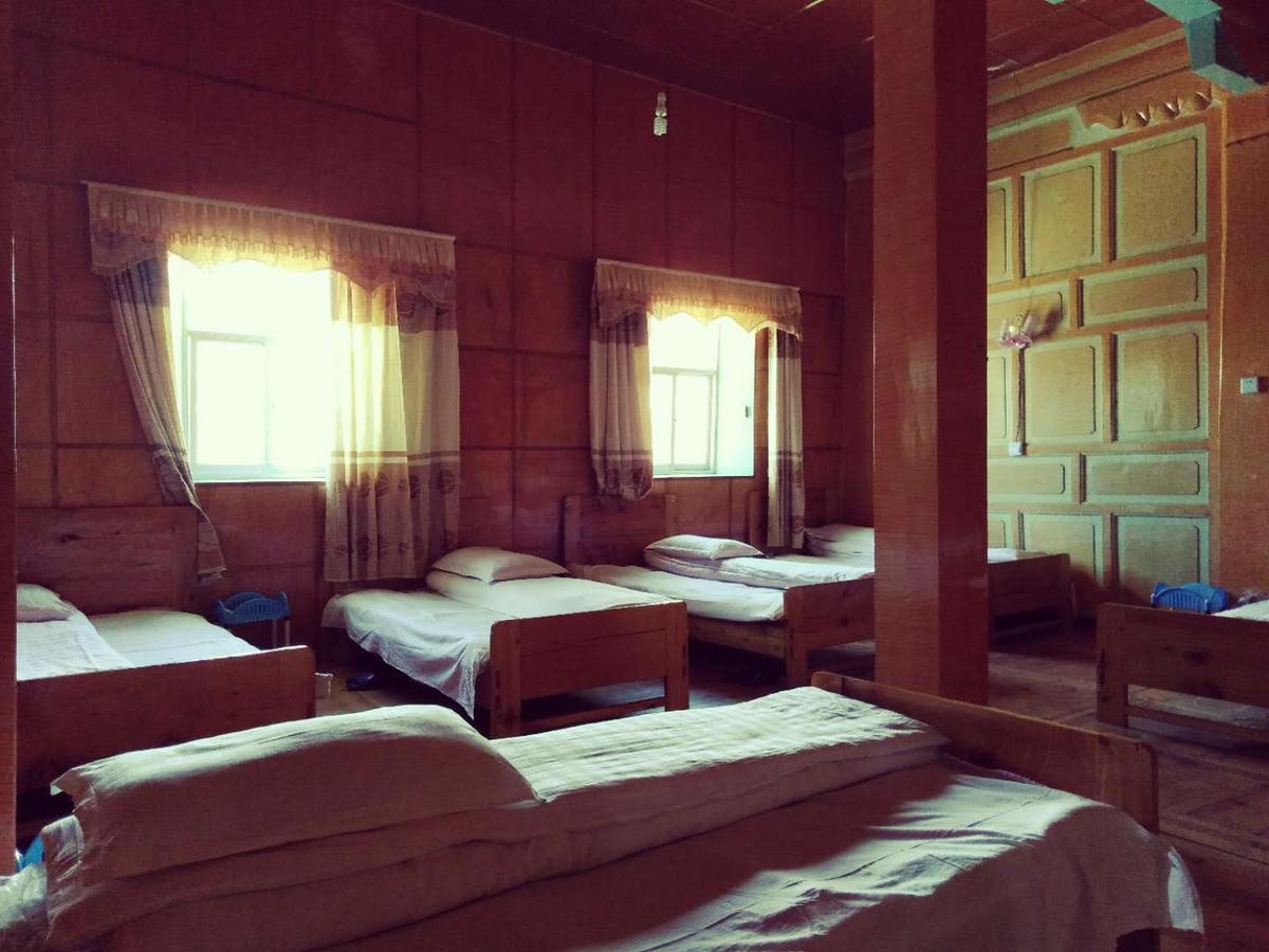 Zishuo Zihua Guest House Daocheng Eksteriør billede