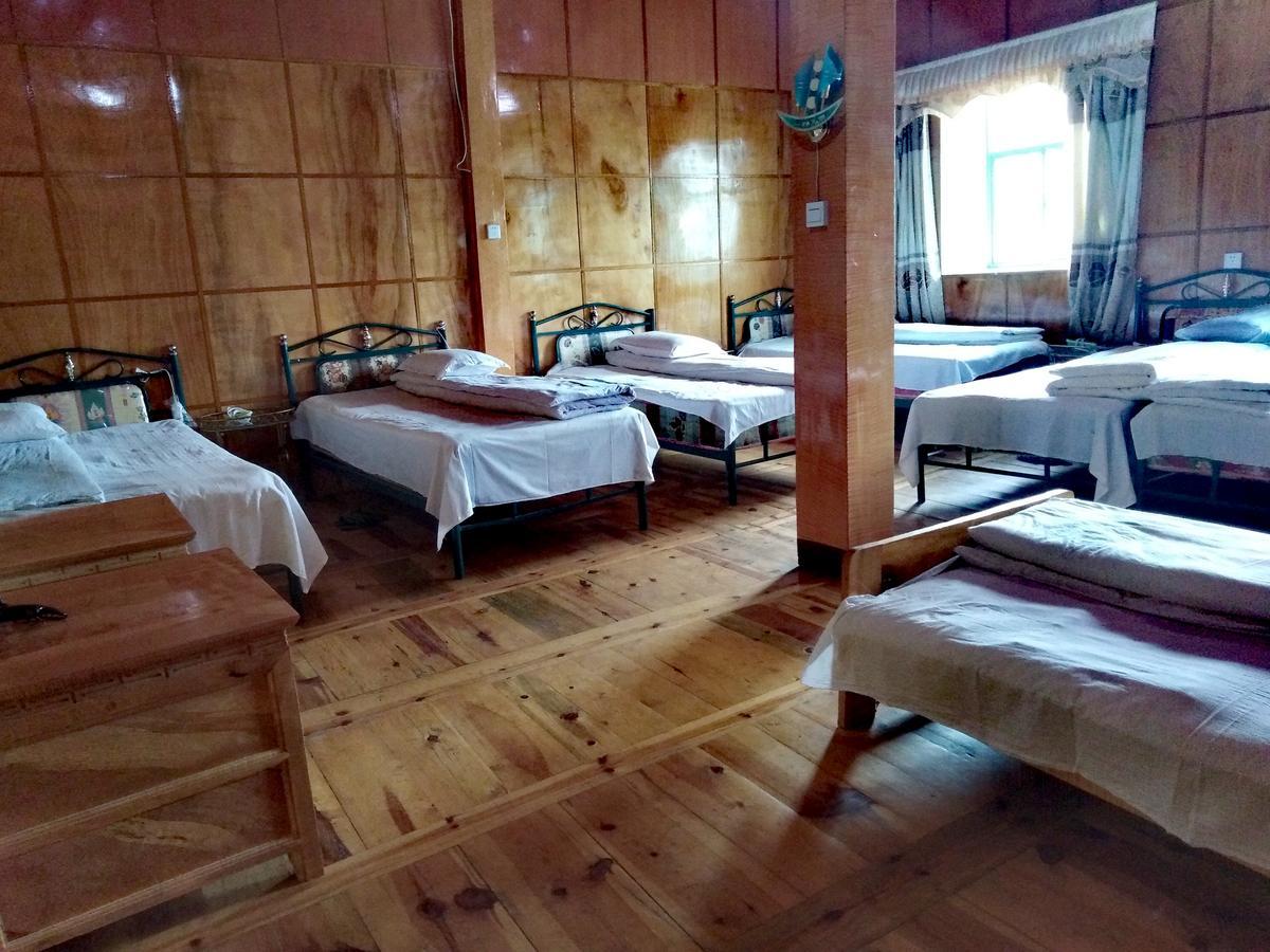 Zishuo Zihua Guest House Daocheng Eksteriør billede
