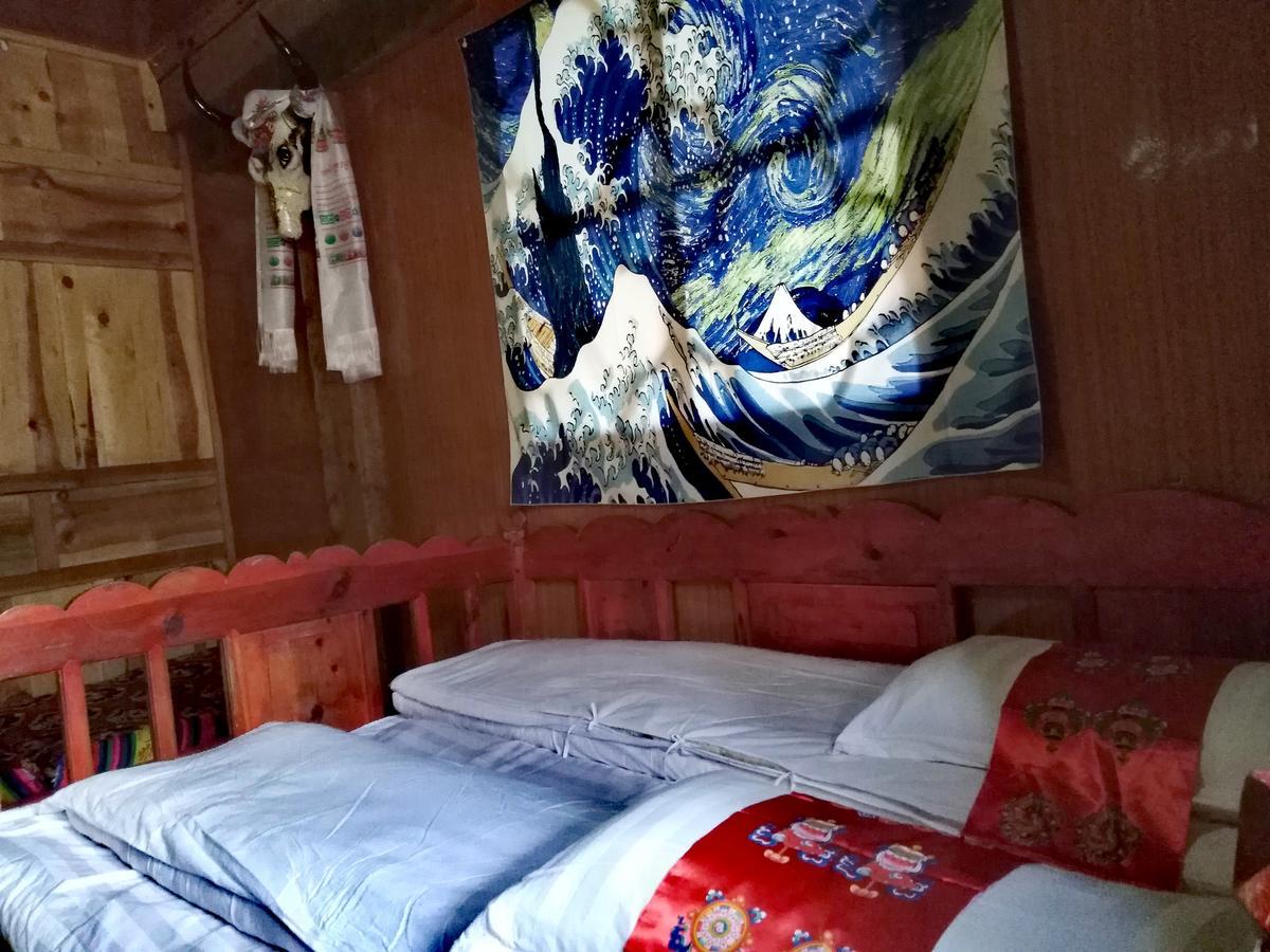 Zishuo Zihua Guest House Daocheng Eksteriør billede