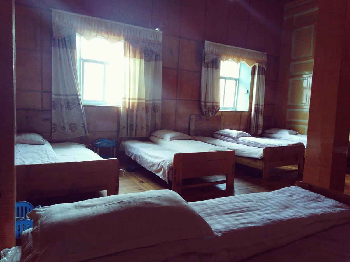 Zishuo Zihua Guest House Daocheng Eksteriør billede