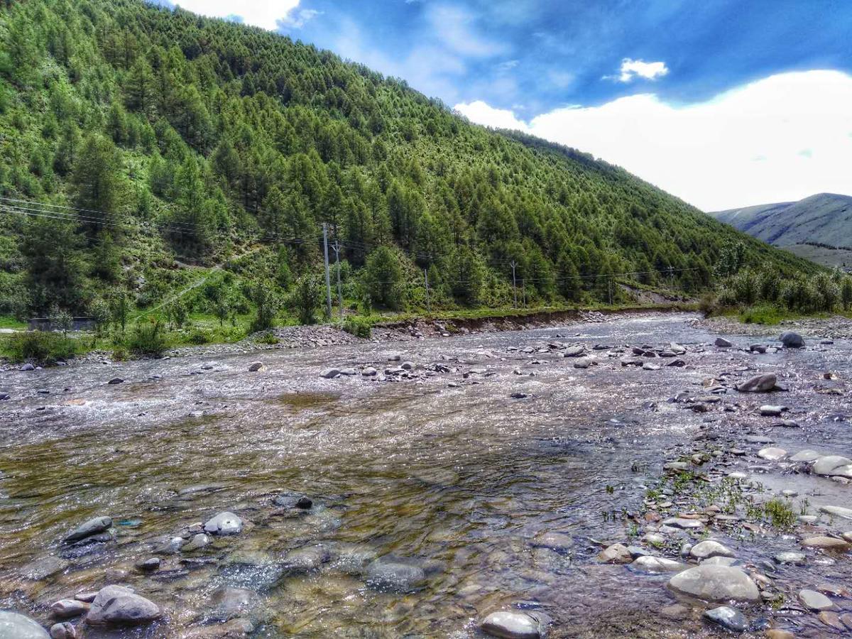 Zishuo Zihua Guest House Daocheng Eksteriør billede